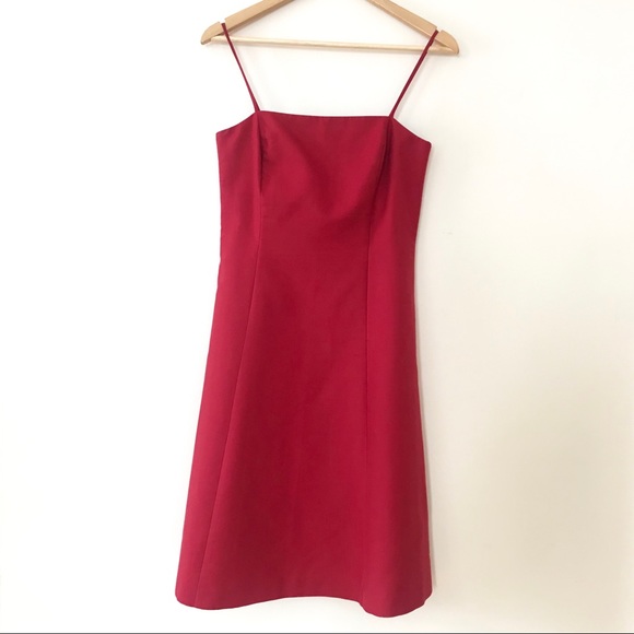 Ann Taylor Dresses & Skirts - ✨ Ann Taylor Red Cocktail Dress